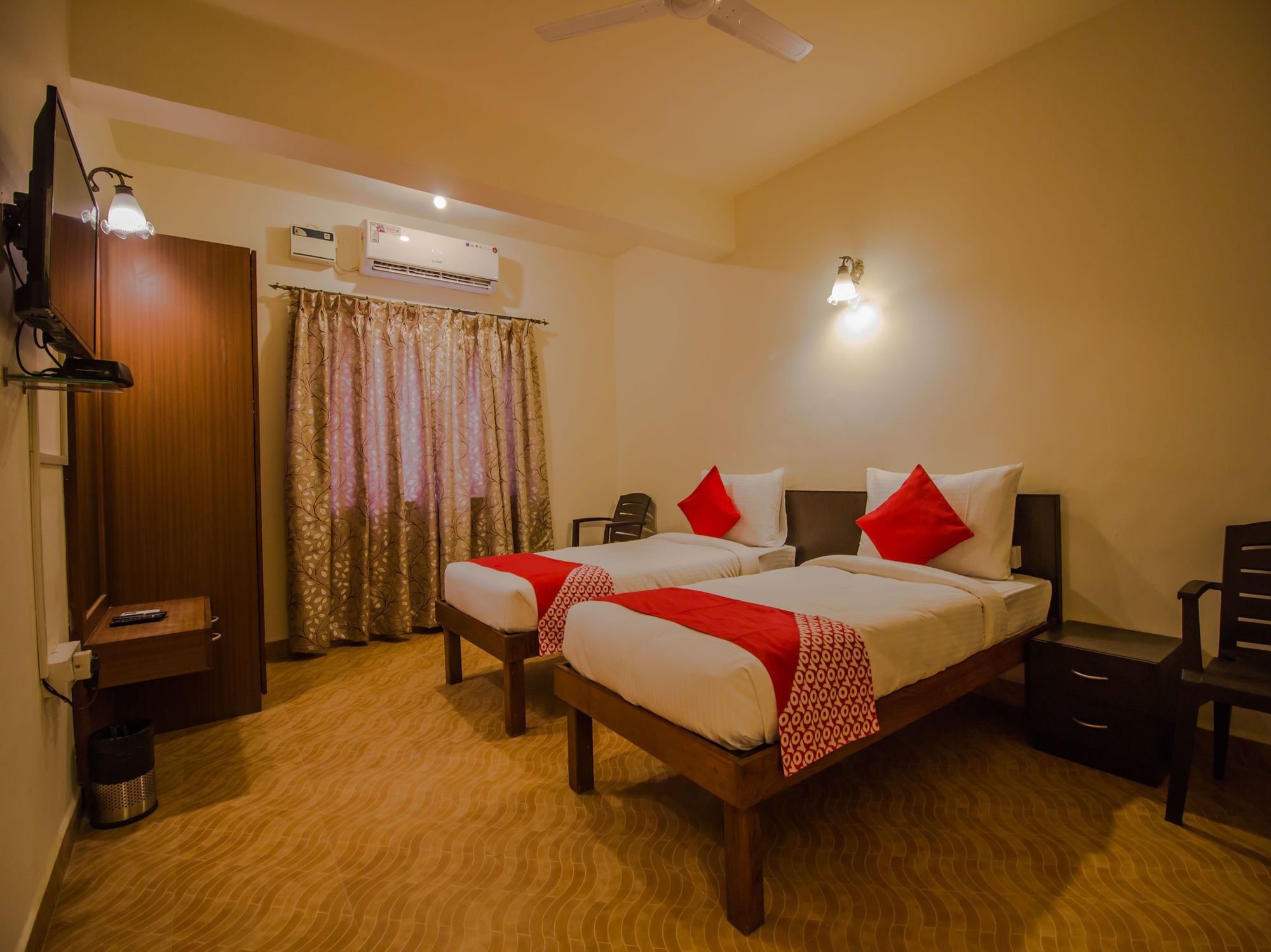Oyo Flagship 13853 Shruti Resort Calangute Ngoại thất bức ảnh